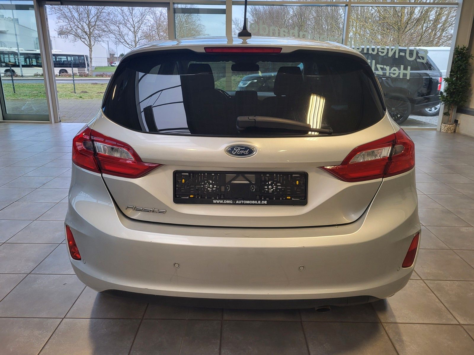Fahrzeugabbildung Ford Fiesta Titanium/Winterpaket/Sportsitze/LED