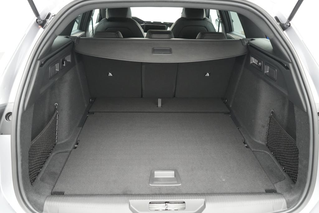 Peugeot 308 SW GT BlueHDi 130 EAT8 imagem 2