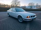 BMW 520i Limousine E34 - BMW 520: 520i E34