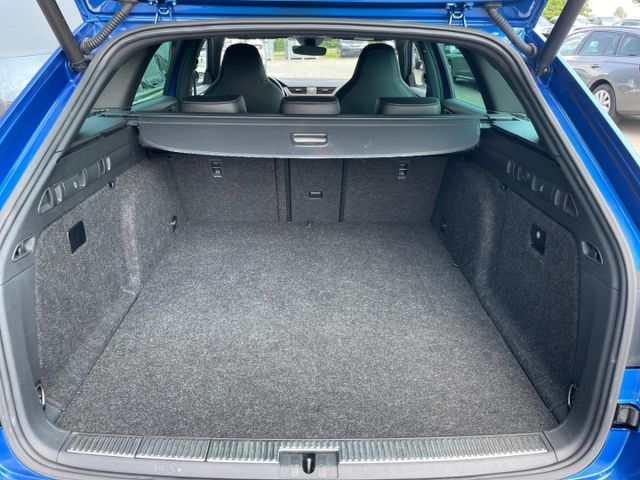 Superb Combi Sportline iV 1.4 TSI Hybrid EU6d Na