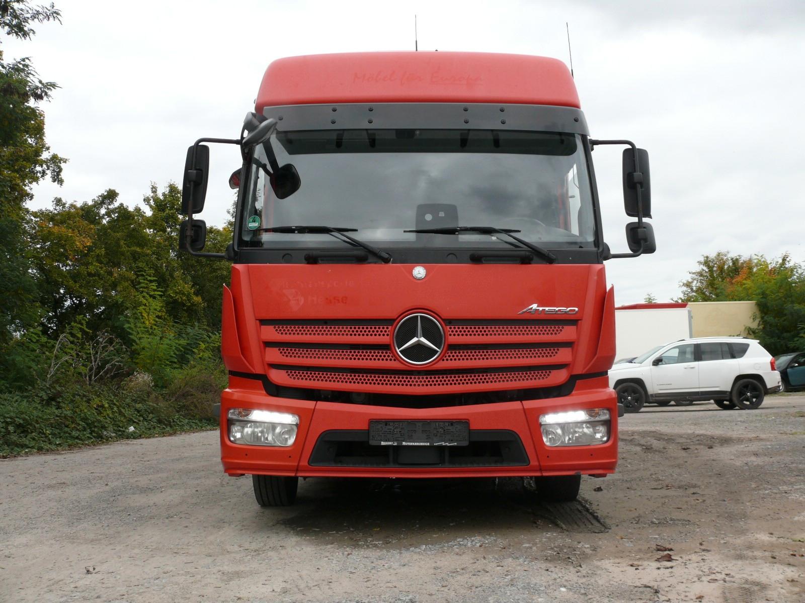 Mercedes-Benz Atego 824*Schiebeplane*Euro6*Schlafpl.*Stdh*AHK
