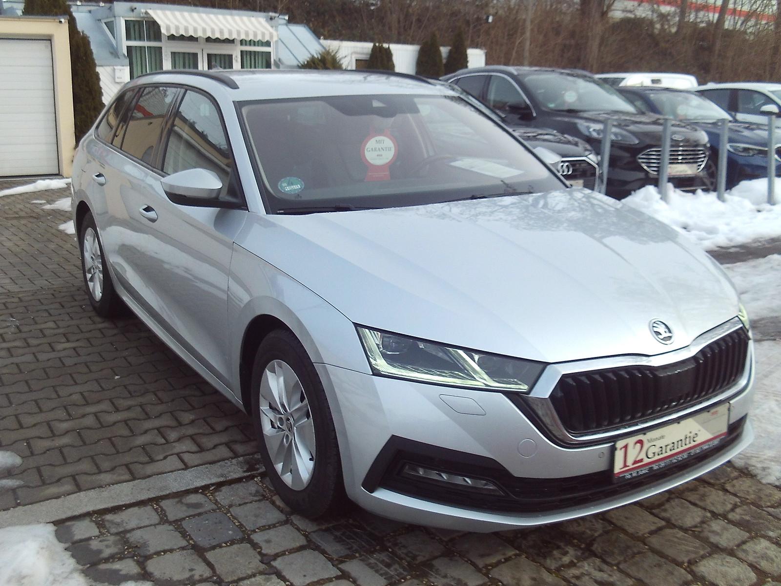 Skoda Octavia Combi FRONTKAMERA,TEILLEDR,ALU,PDC,