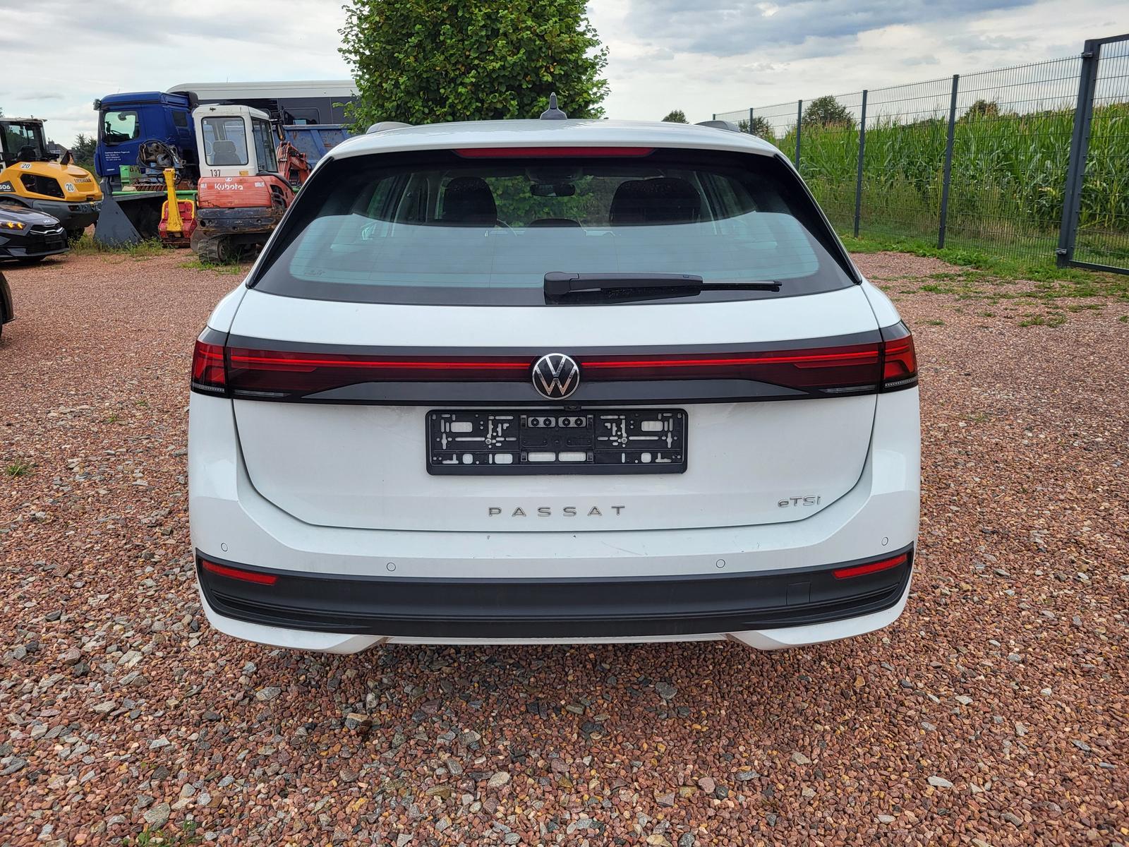 Volkswagen Passat 1.5 eTSI DSG ACC LED Winter App, миниатюра 4