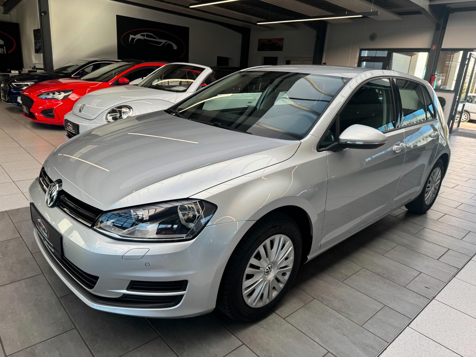 Volkswagen Golf VII Lim. Trendline BMT