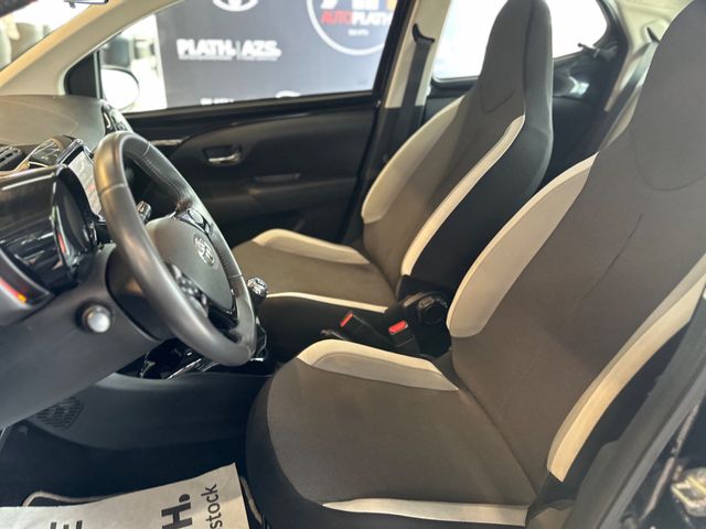 Toyota Aygo x-clusiv *Kamera*Carplay*