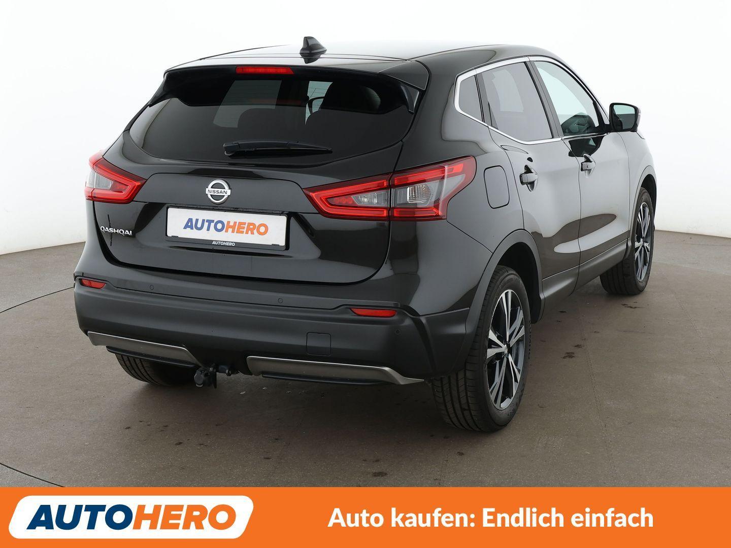 Nissan Qashqai 1.3 DIG-T N-Connecta *NAVI*LED*TEMPO*CAM