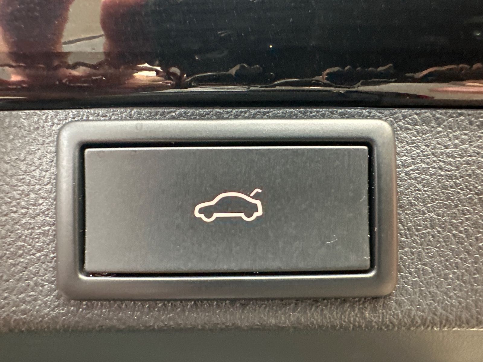 Fahrzeugabbildung SKODA Octavia Combi 2.0 TDI DSG RS NAV+LED+STHZ+ACC