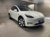 Tesla Model Y Long Range Dual Motor AWD Autopilot Glas - gebrauchte Tesla Model Y aus dem Jahr 2023