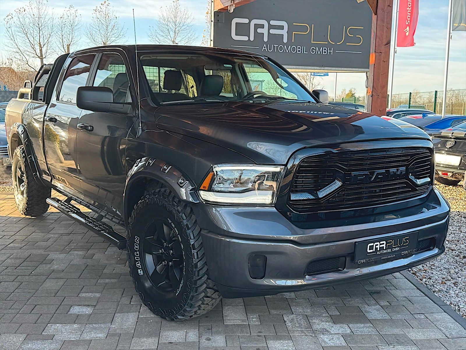 Fahrzeugabbildung Dodge RAM 5.7 V8 HEMI SPORT LONGBED CrewCab 4x4 LED