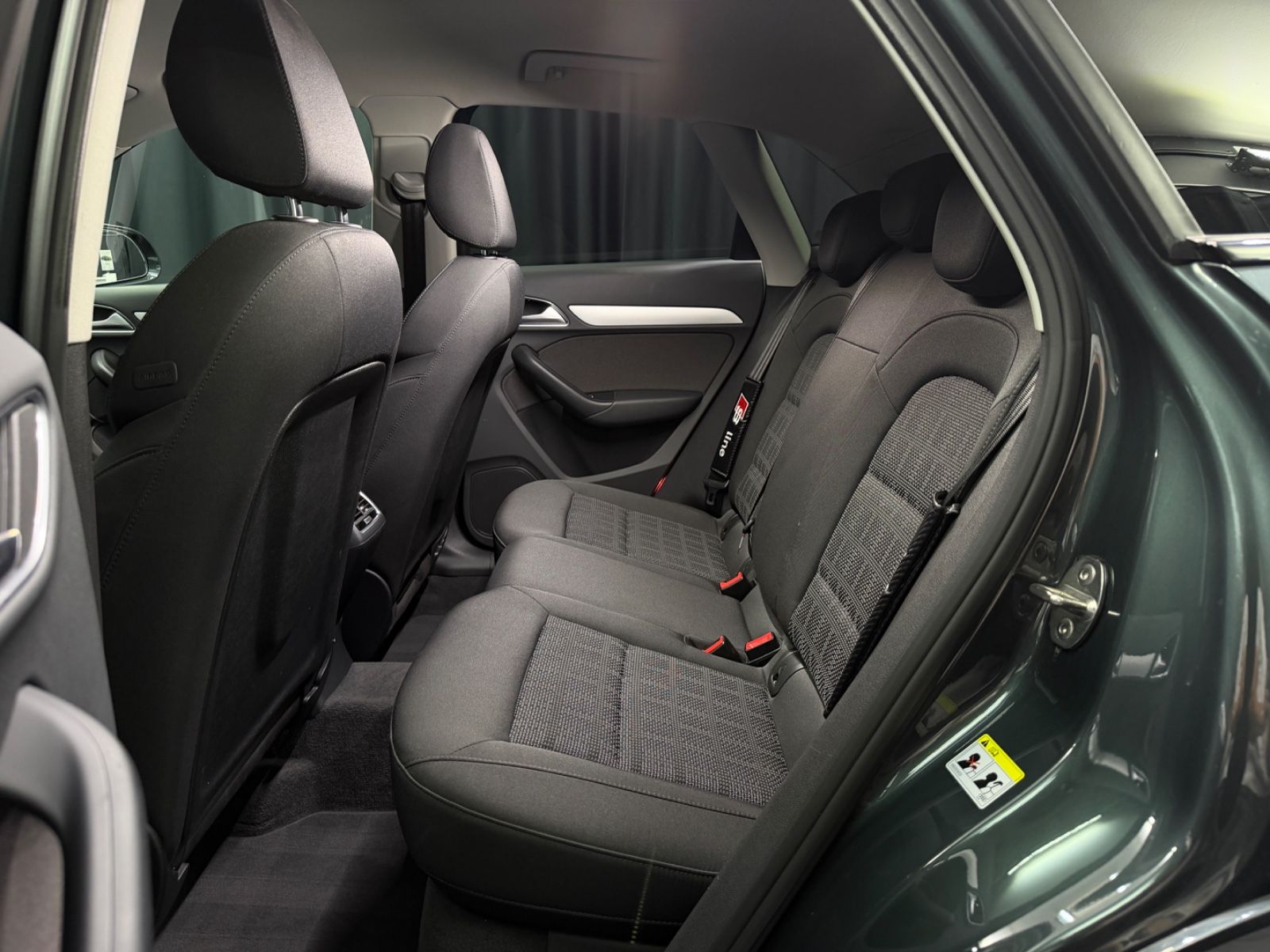 Fahrzeugabbildung Audi Q3 sport|S-Line|S-Tronic|AHK|NAVI|AUTOMATIK