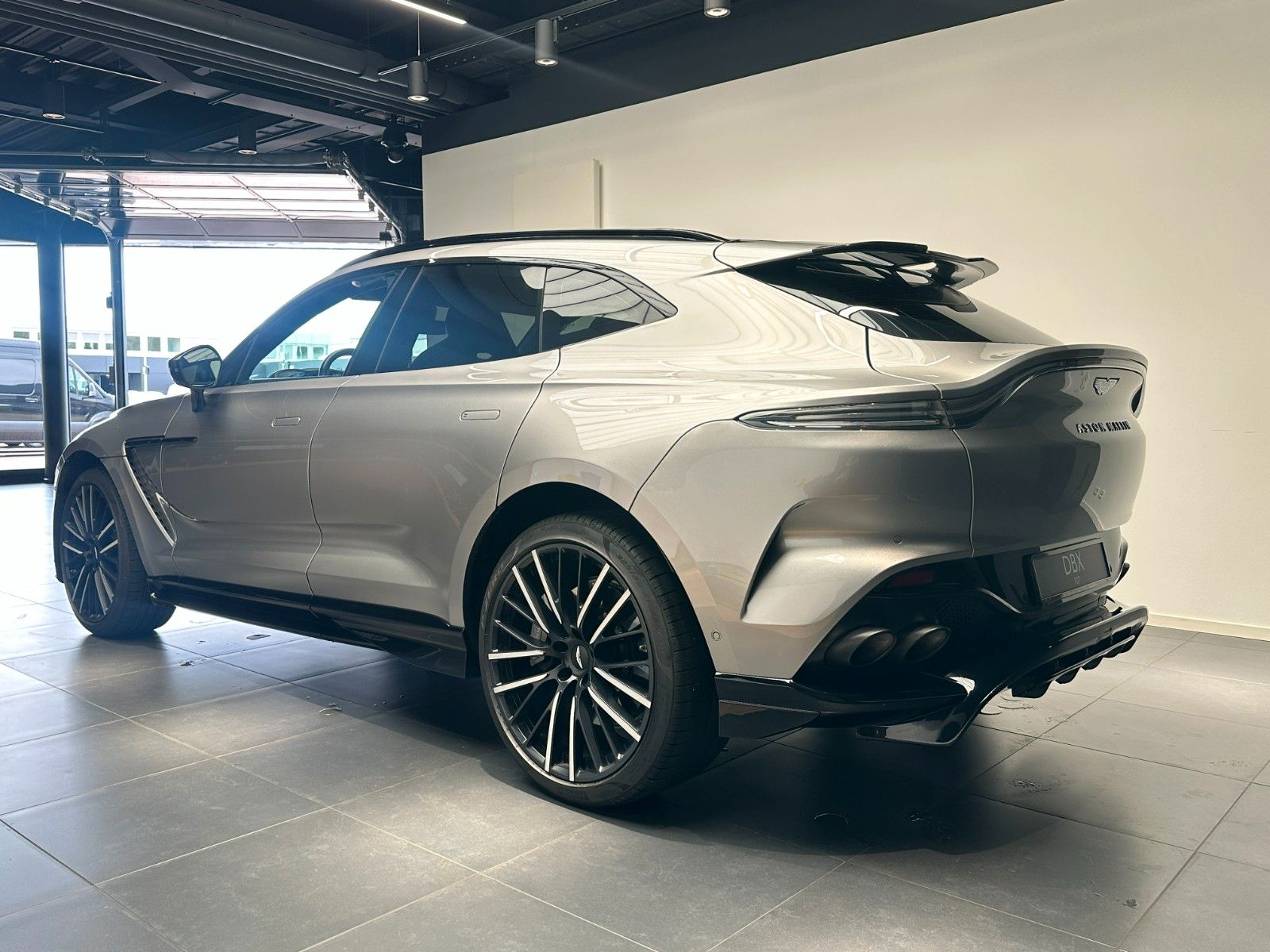 Aston Martin DBX707-Aluminite Silver-Standheizung-Leder foto 2