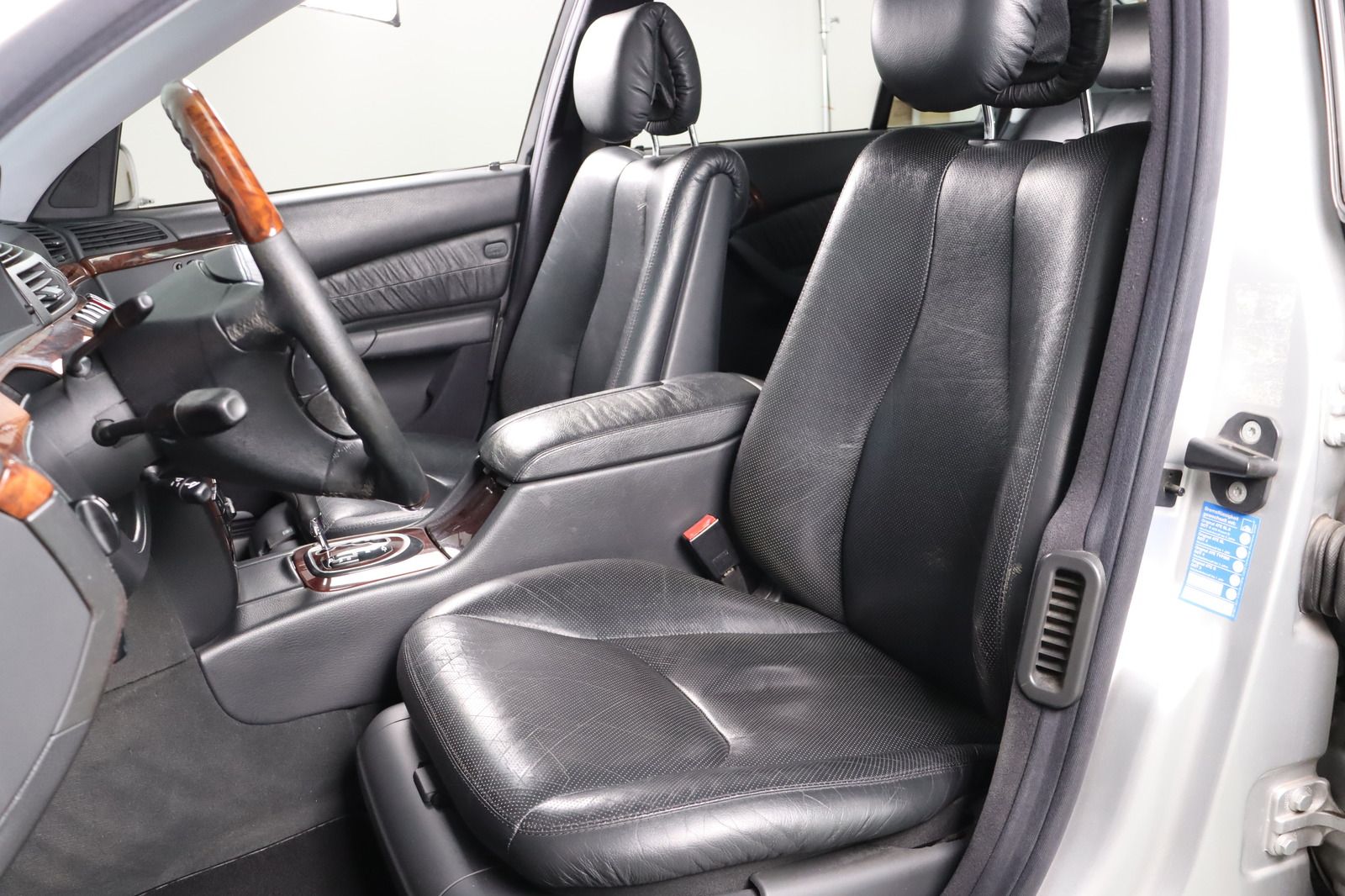 Fahrzeugabbildung Mercedes-Benz S 320 * Memory * Sitzhzg./-lüftung * PDC