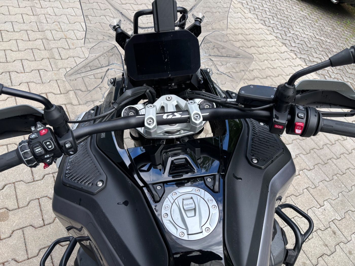 Fahrzeugabbildung BMW R 1300 GS Adventure Triple Black ASA 3 Pakete