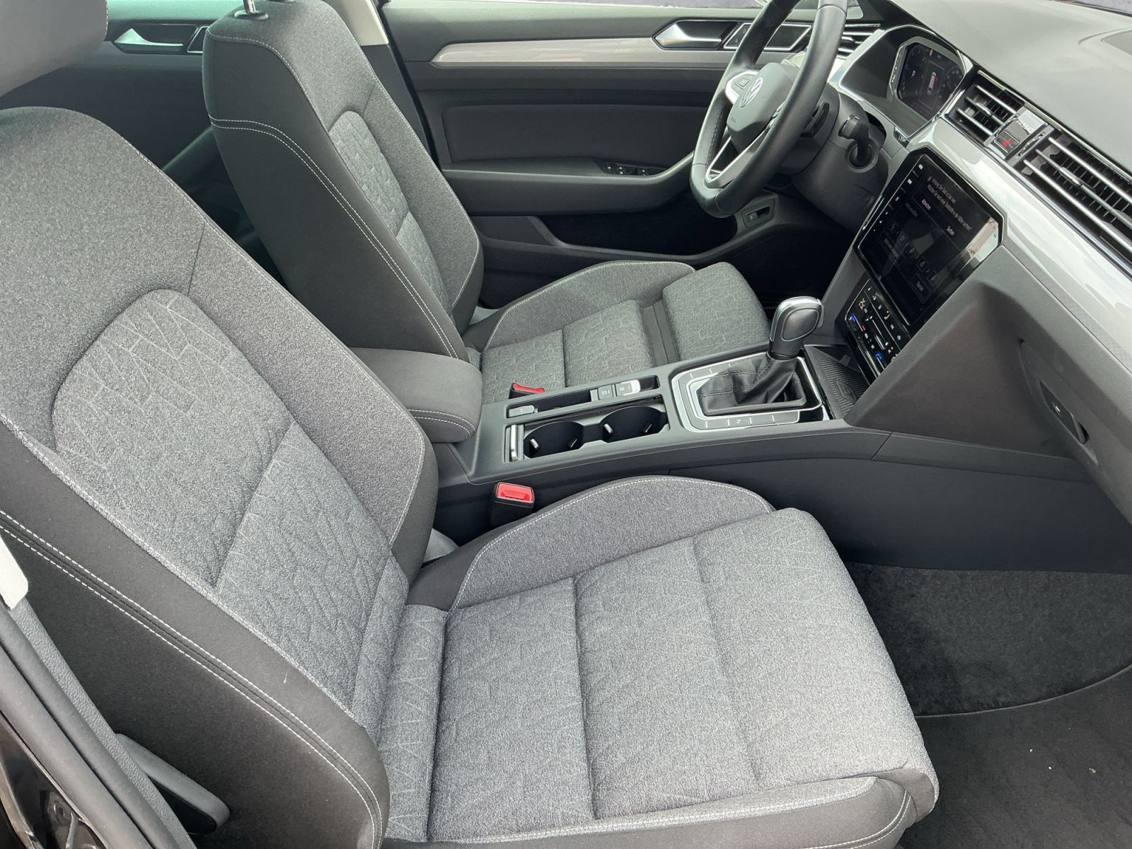 Volkswagen Passat Variant - Bild 13