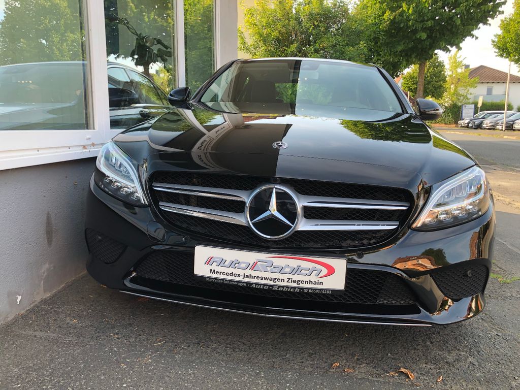 Mercedes-Benz C 220