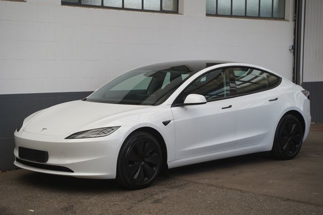 Tesla Model 3 Long Range AWD  *Highland*