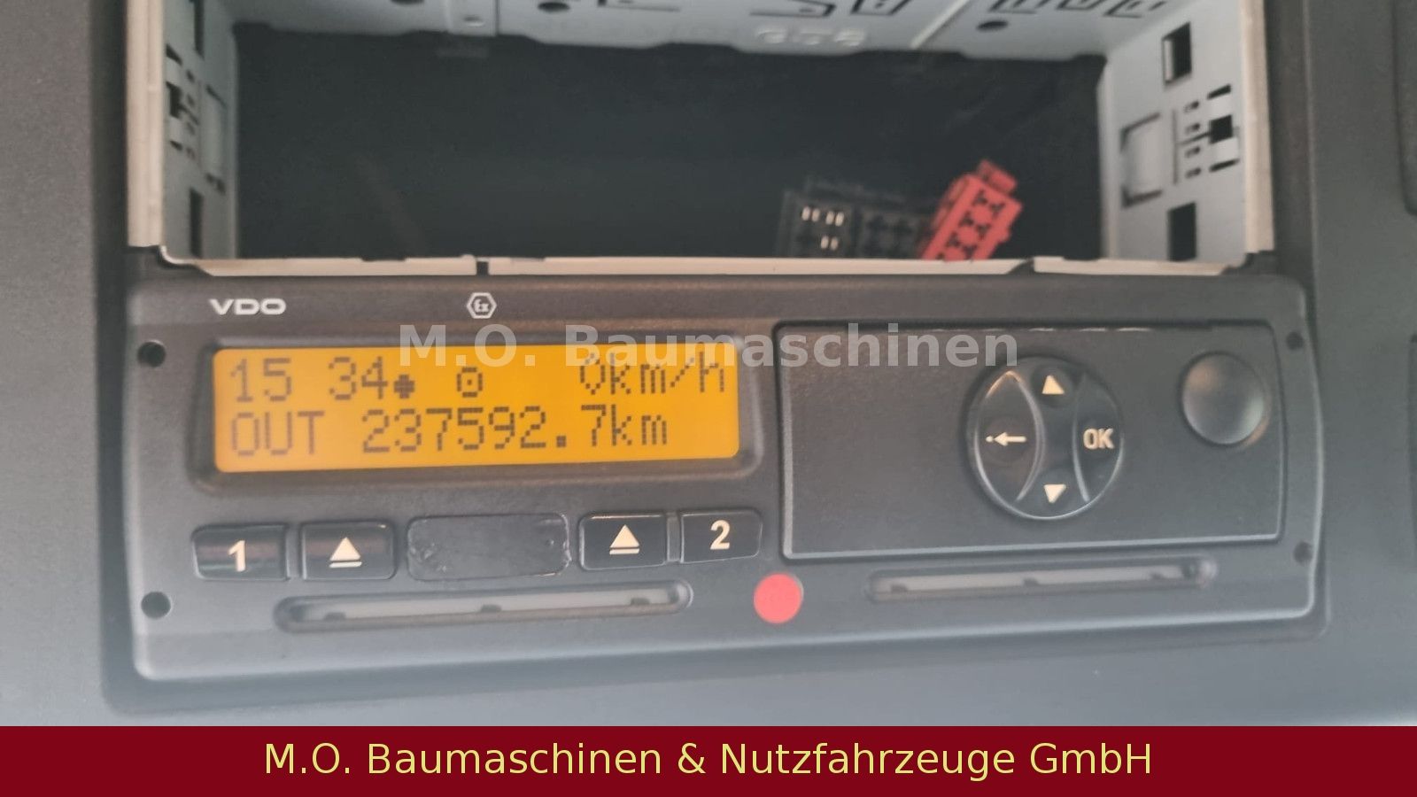 Fahrzeugabbildung Mercedes-Benz Antos 1832 / AC / 4x2 / Euro 6