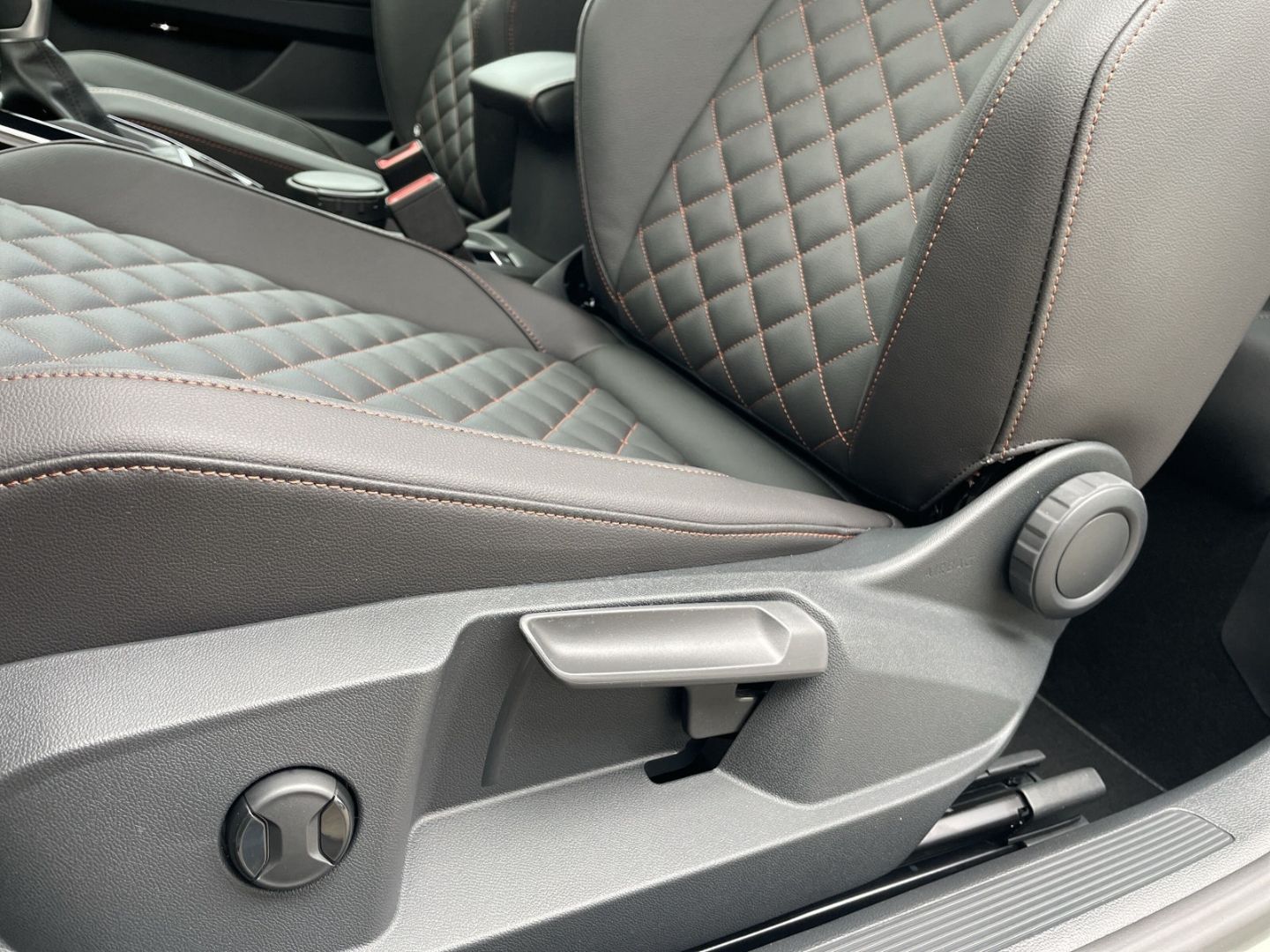 T-Roc Cabriolet 1.5 TSI DSG R-Line 'Karmann' AHK