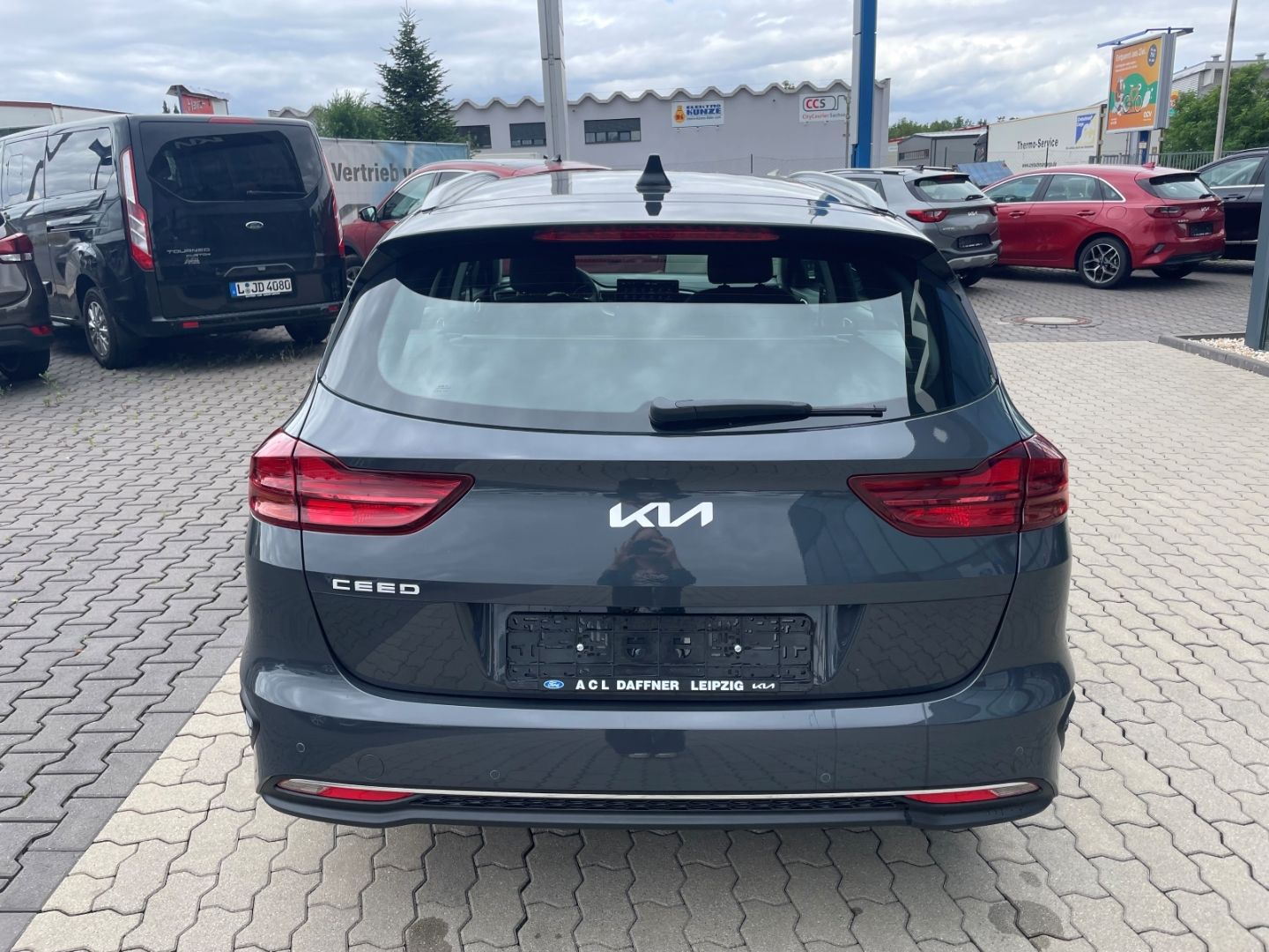 Fahrzeugabbildung Kia Ceed_sw Kamera Verkehrszeichenerk Klima Tempomat