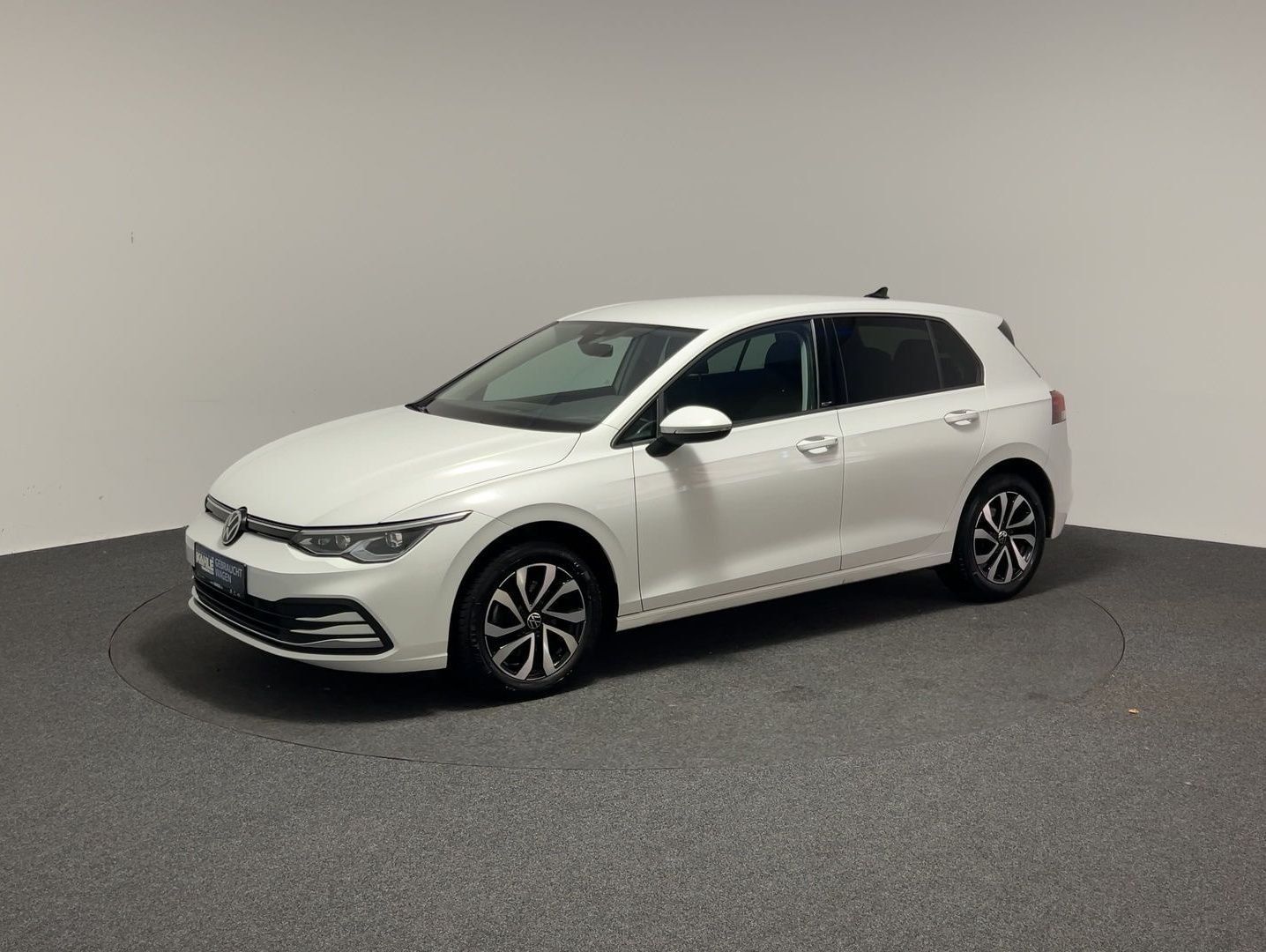 Volkswagen Golf VIII 2.0TDI DSG SHZ RFK ACC Navi Car2X imagem 3