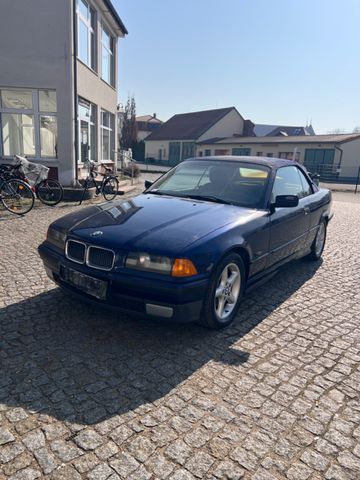 BMW 320 320i