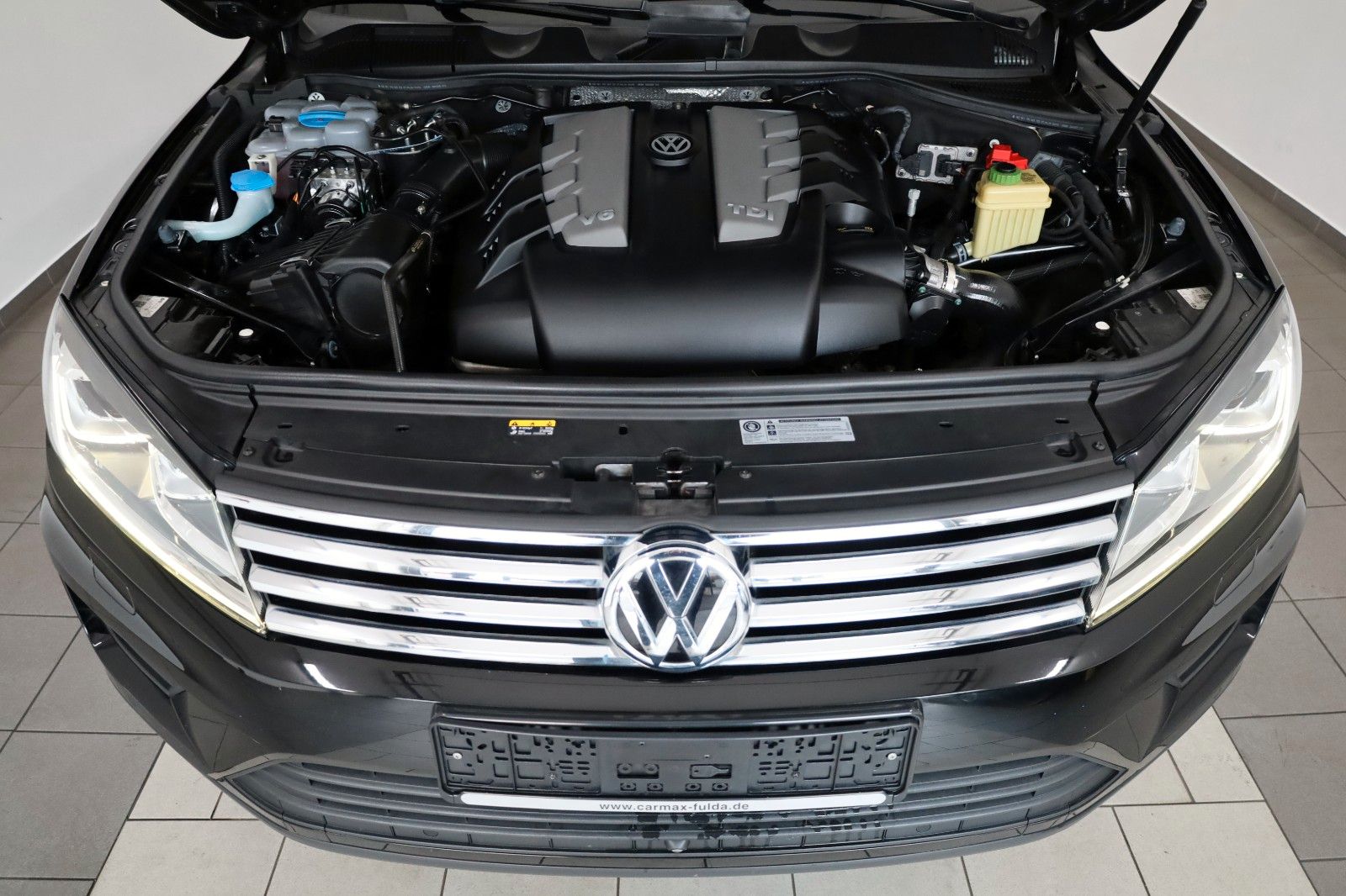 Fahrzeugabbildung Volkswagen Touareg V6 TDI 4M Navi,Xenon,360° Kamera,AHK