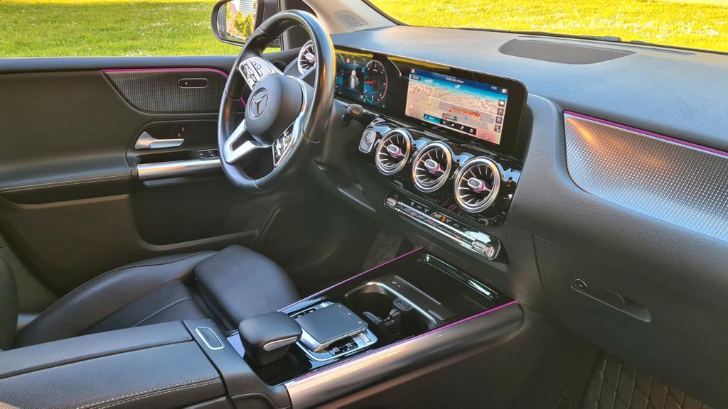 Mercedes-Benz B 200