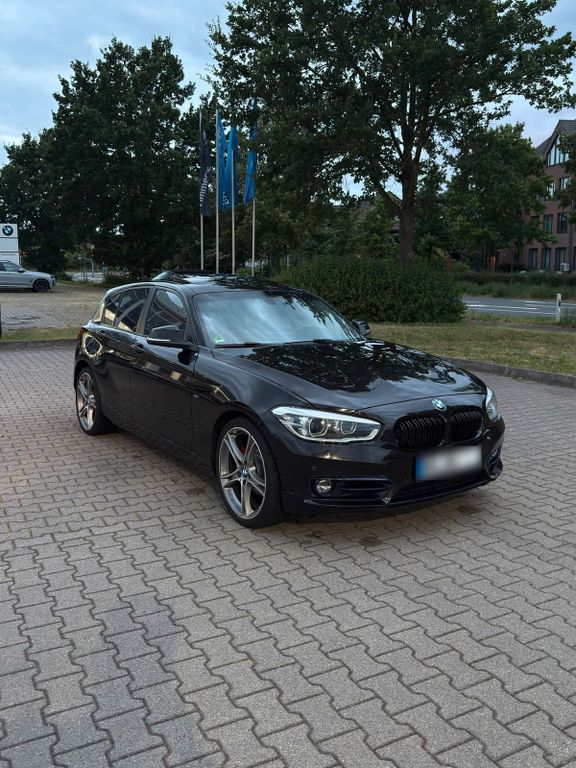Image of BMW 120