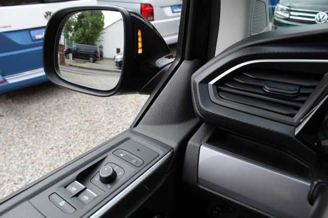 Volkswagen T6.1 Multivan Generation SIX 150PS DSG AHK Stand