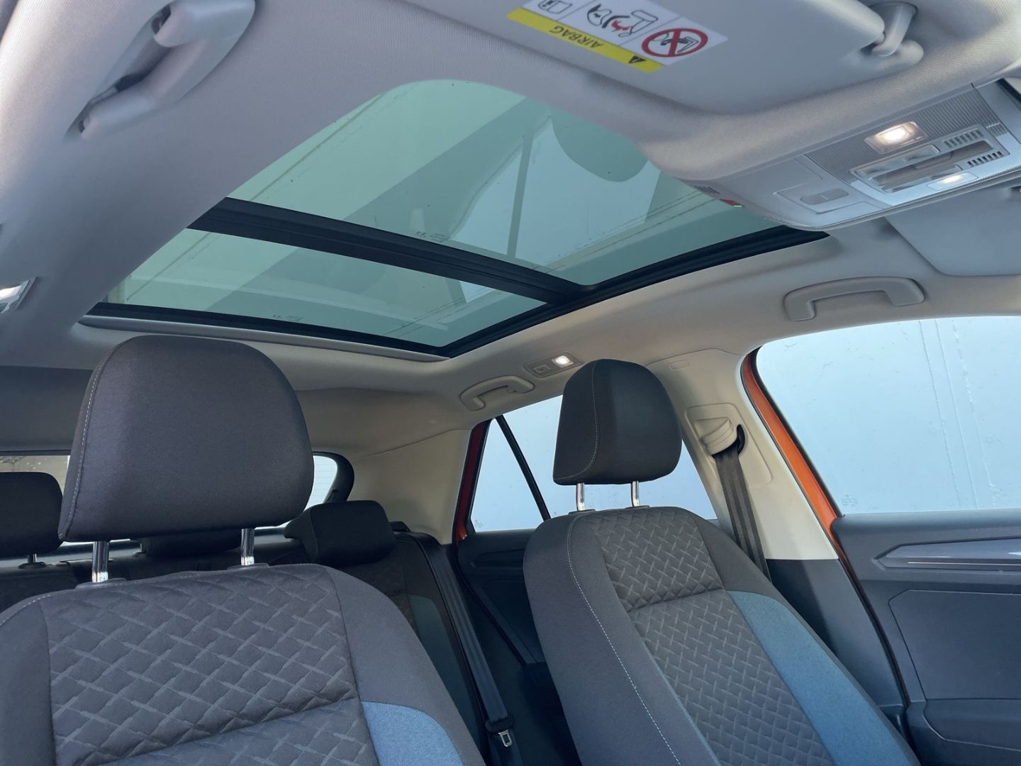 T-Roc 1.6TDI IQ.DRIVE AHK/Pano/ACC/el.Heckklappe