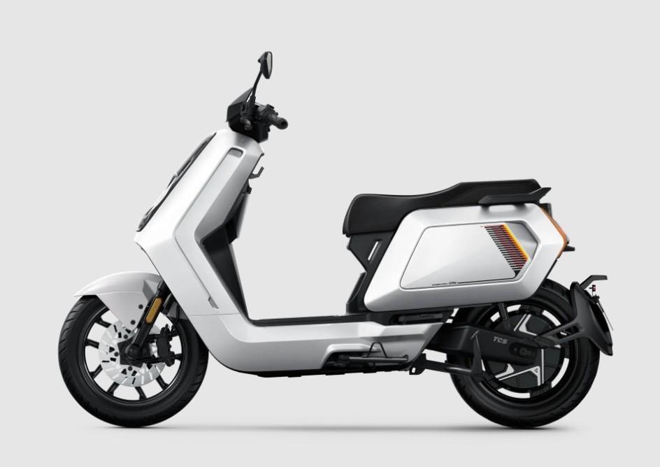 NIU NQiX 500