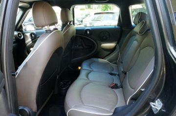 Fahrzeugabbildung MINI JOHN_COOPER_WORKS Countryman  Pano / 4x4