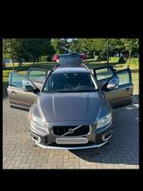 Volvo XC70 2.4 D5 AWD Momentum Oyster Grau Metallic - Volvo XC70 aus 2009