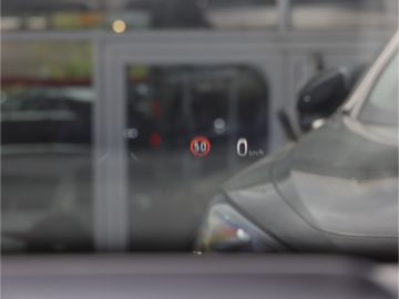 Toyota Yaris Style 1.5  LED Kamera Navi Automatik