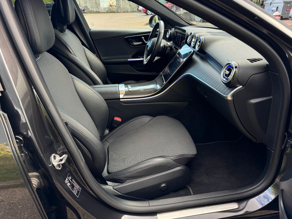Mercedes-Benz C 220 T d Avantgarde,LED,AHK,Night,Leder,Ambi