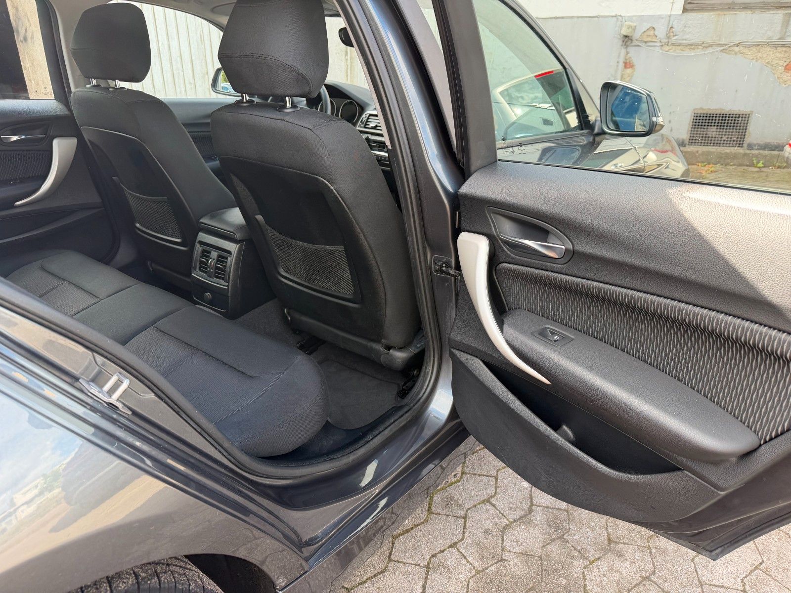 BMW 120 i Advantage 8 G Automatik LED Navi SHZ foto 21