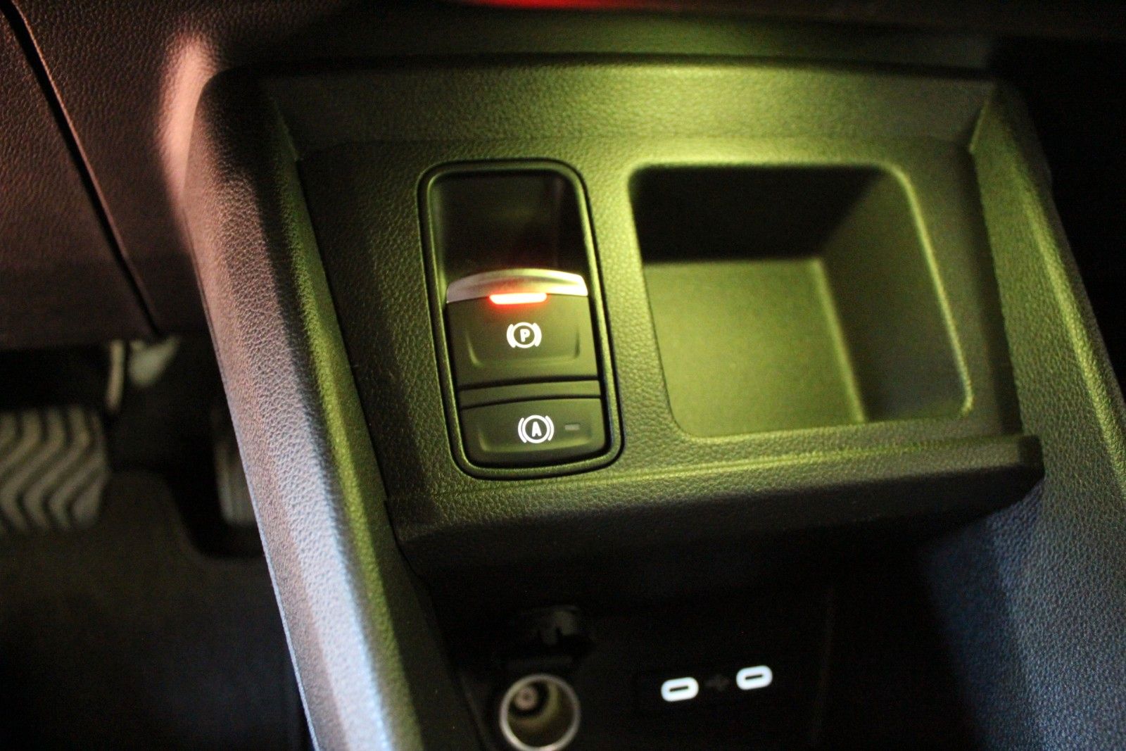 Fahrzeugabbildung Renault R 4 150 Comfort Range Techno*Winterpaket*