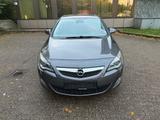 Opel Astra 1.6 Turbo Edition Scheckheft Navi PDC - Opel Astra aus 2010: 1.6