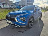 Mitsubishi Eclipse Cross Plus Hybrid 4WD - blaue Mitsubishi Eclipse