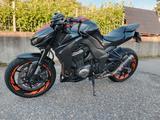 Kawasaki Z1000 - KAWASAKI STREETFIGHTER
