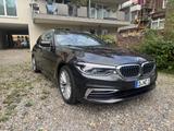 BMW 530d xDrive Touring, AHK, Leder, Checkheft BMW