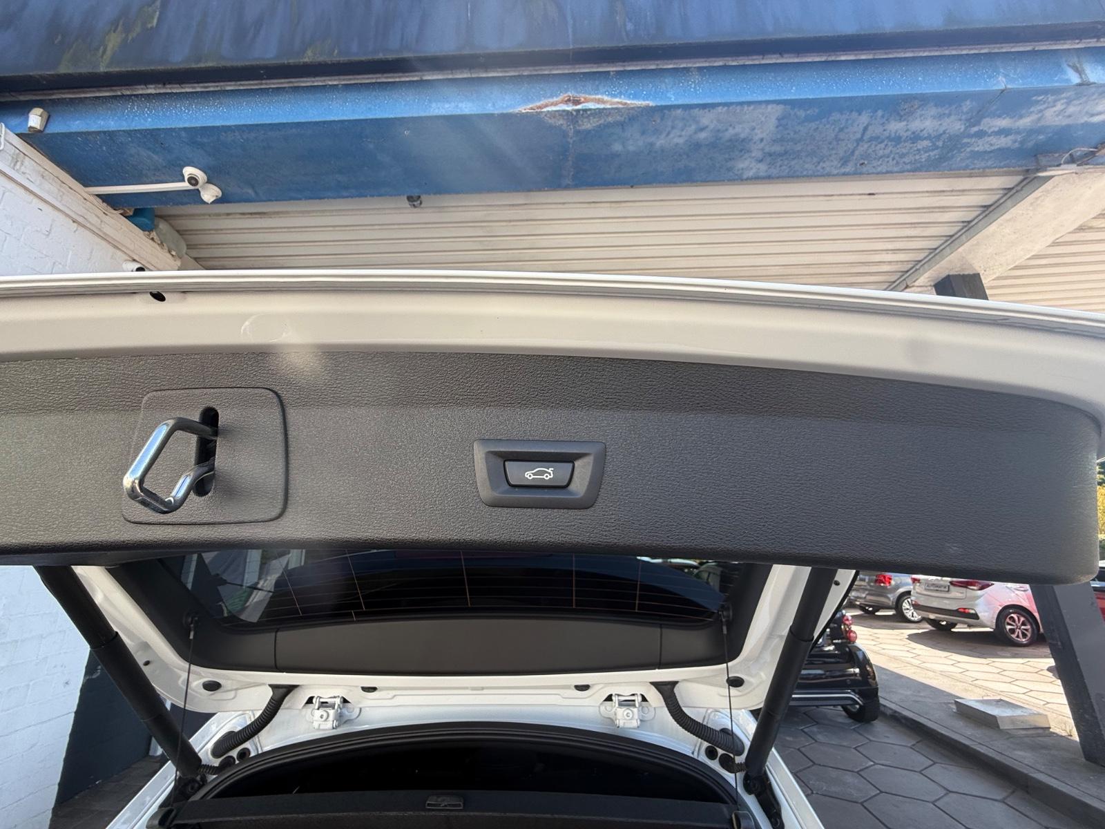 BMW X1 xDrive 20i Panorama / Head up / Kamera