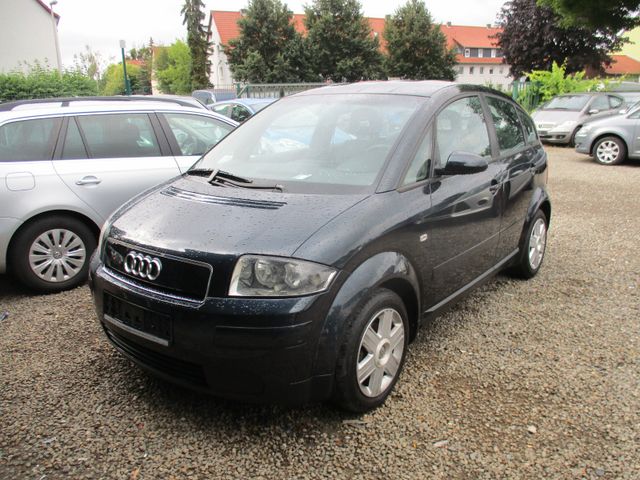 Audi A2 1.4 /TÜV NEU/8f-bereift/TÜV NEU