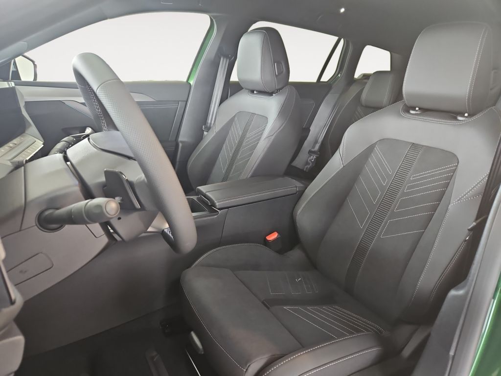 Fahrzeugabbildung Opel Astra Sports Tourer Electric Ultimate (L)