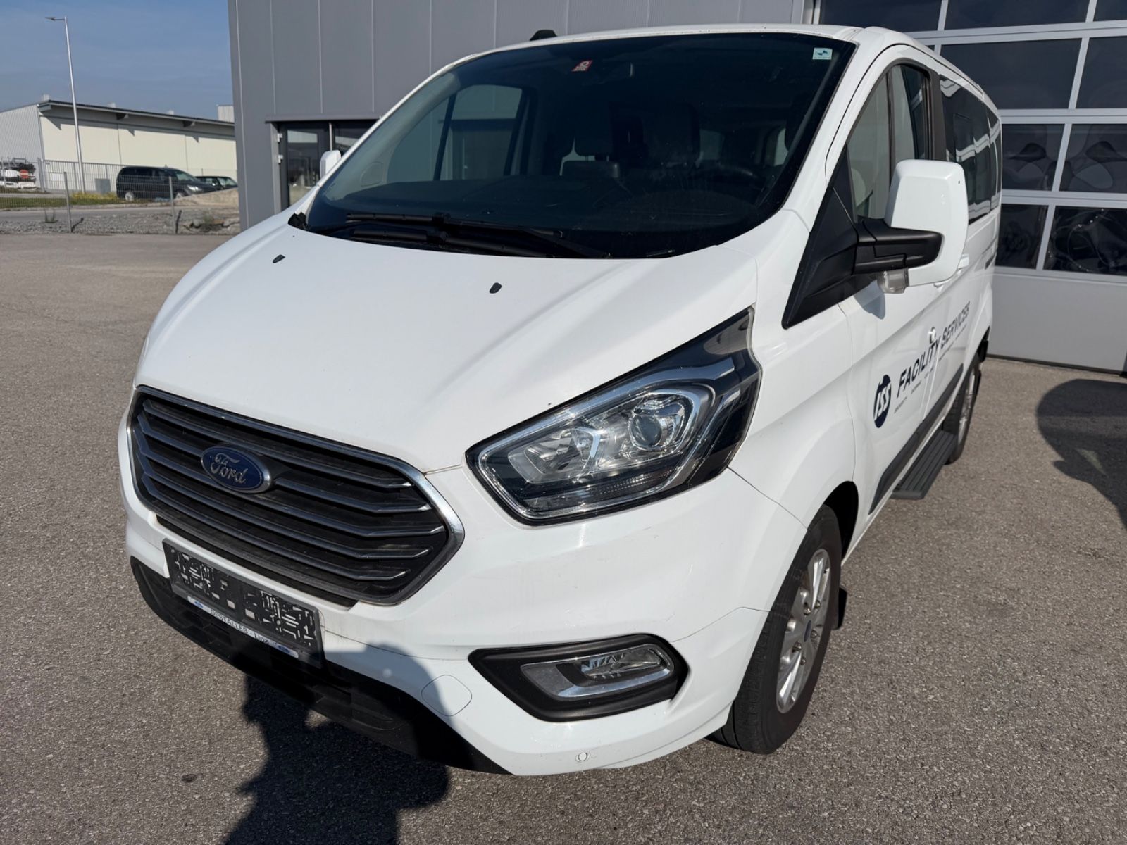 Ford Tourneo Custom 2,0TDCI*KAM*NAV*9 SITZE*ALU