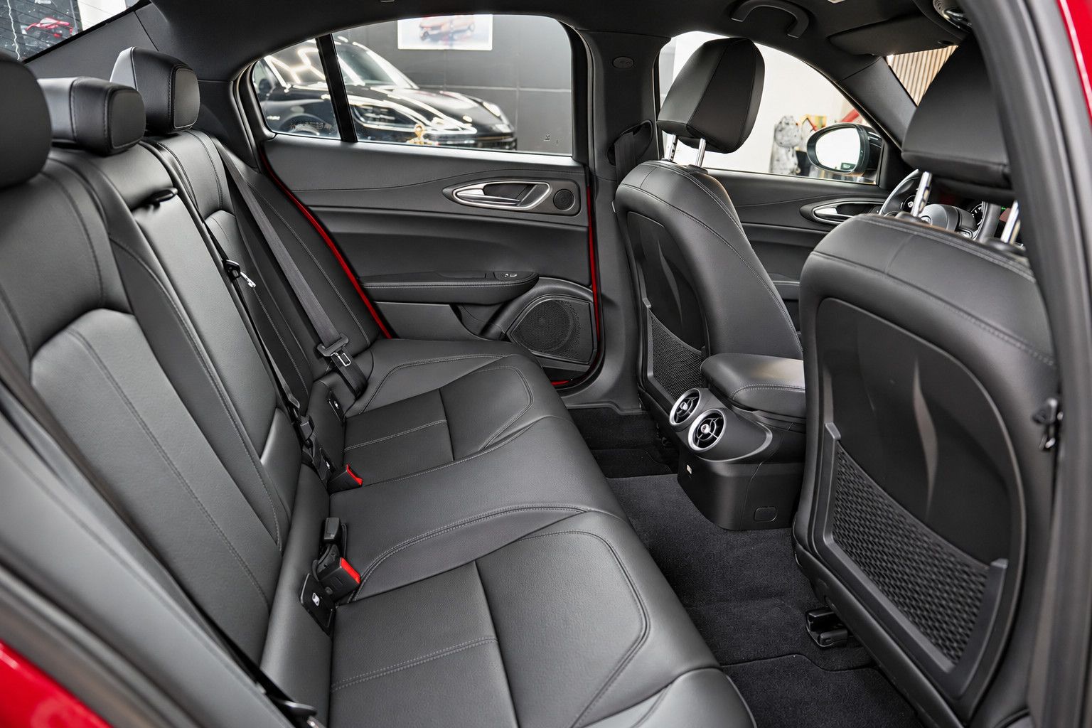 Fahrzeugabbildung Alfa Romeo Giulia Ti Q4/MEMORY/ACC/NAVI/KAMERA/LEDER/