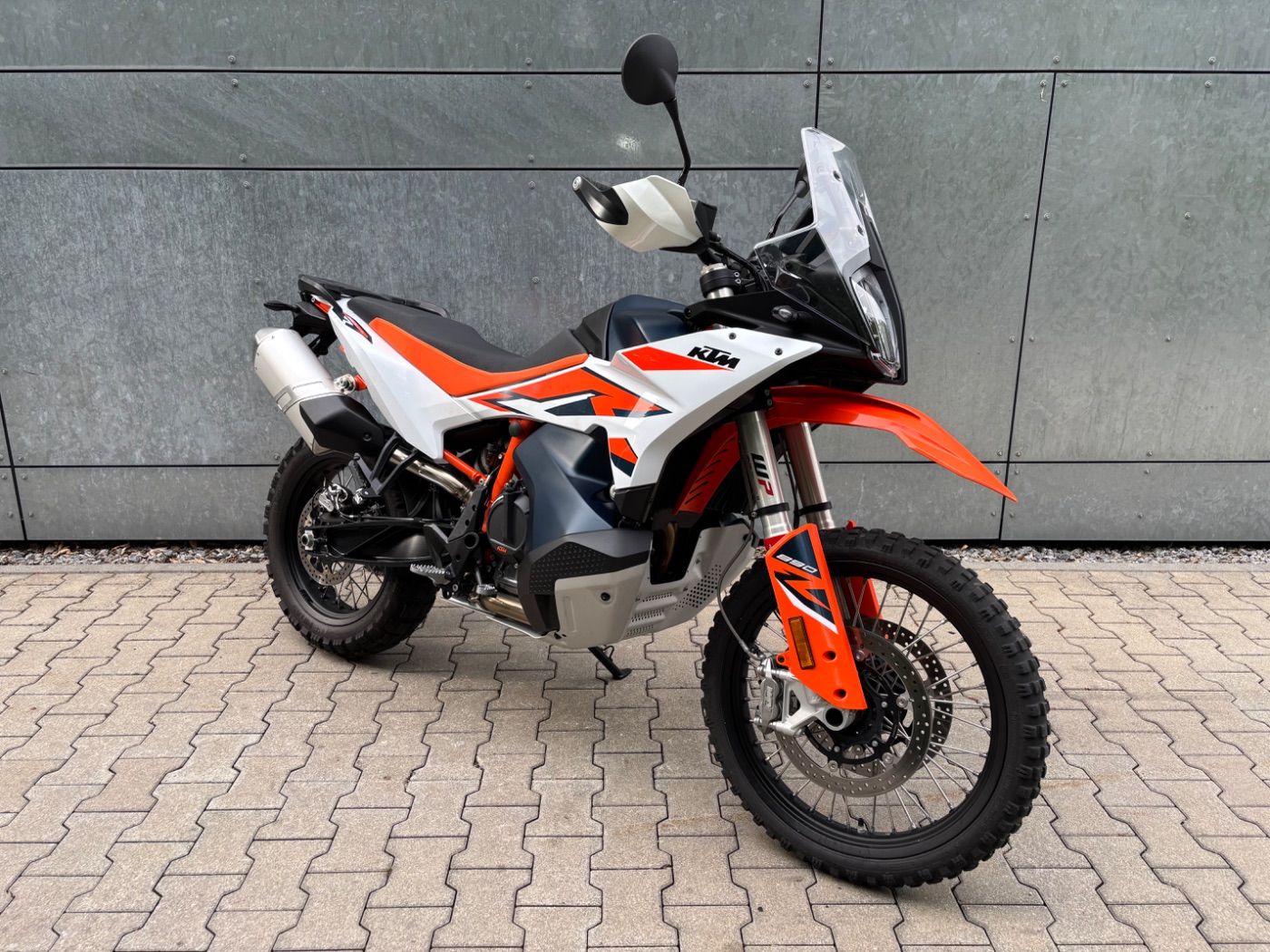 Fahrzeugabbildung KTM 890 Adventure R Tech Pack