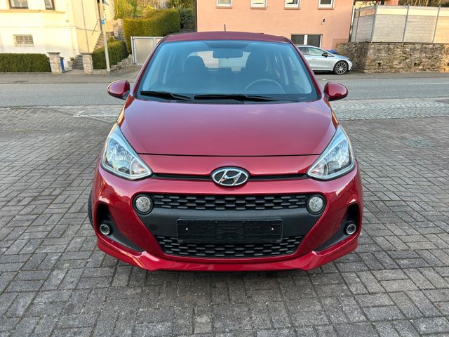 Hyundai i10 1.0 YES!