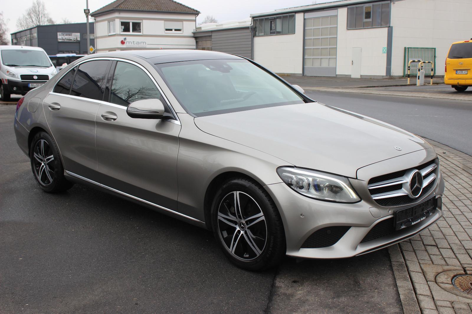 Mercedes-Benz C 200d Limousine/Leder/Navi/PDC+Kamera/LED