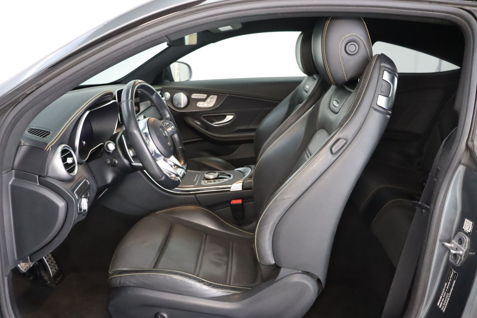 Fahrzeugabbildung Mercedes-Benz C 63 AMG * LED * Airmatic * Memory